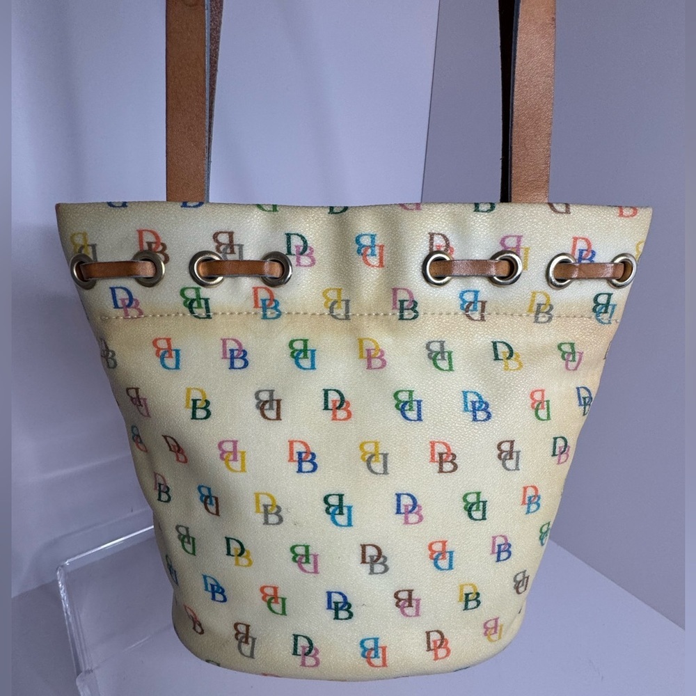 ๐ #223 Dooney & Bourke Vintage Y2K Rainbow Monogram Bucket Bag - Picture 4 of 13
